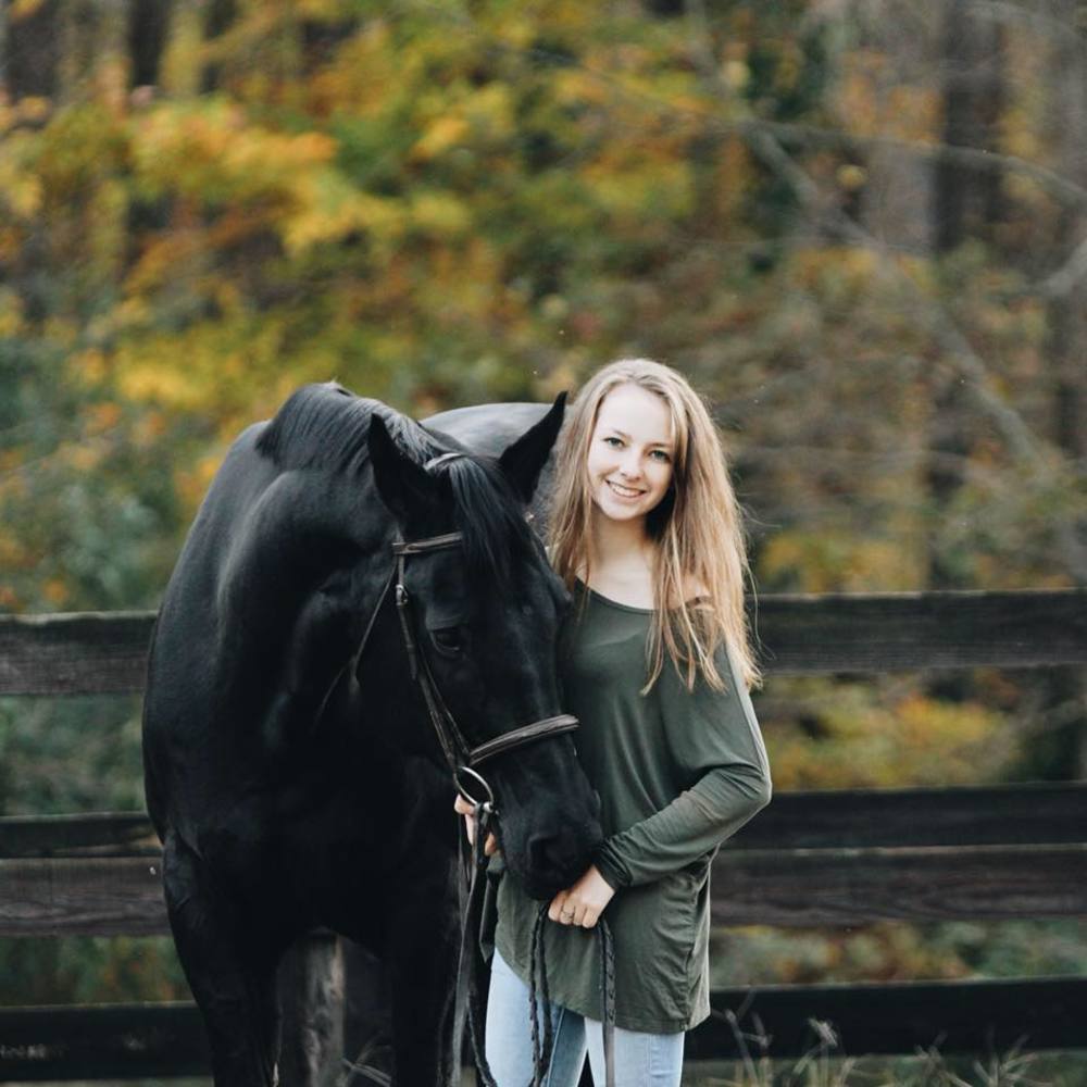 Meet your Posher, Isabelle